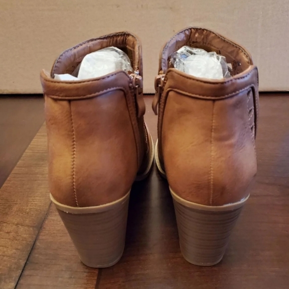 MVE Shoes Stacked Heel Ankle Booties 7.5 - Picture 8 of 11